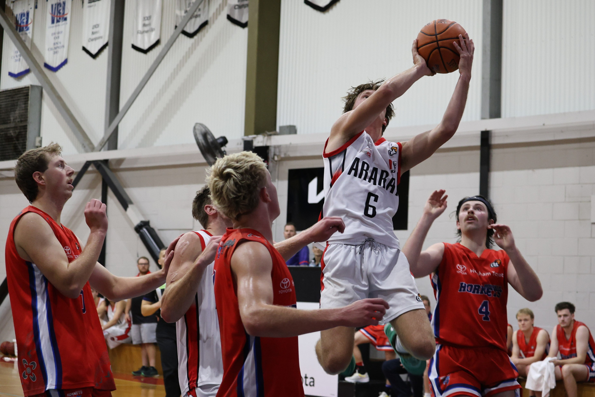 Redbacks Wilbur Shea scored 25 points. PHOTO: RAELENE JOHNSTON