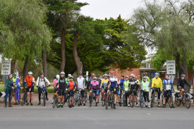 HRCC Mayor Robyn Gulline ‘flags-off’ the 100Km Riders, led by Clayton Mumford from Canberra. Photo: M. Radford
