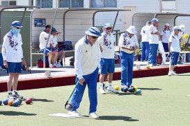 Sunnyside’s Neil Magor bowls in division one against Horsham City. Their rink lost 18-26.