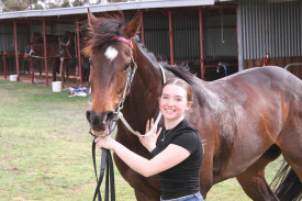 Race 7, second of Dane Smith’s wins, Ovabent with Jade Smith.