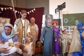 Beth and Adelaide Matuschka, Chelsea and Kalani Clugston, Marg Mellington, Haylee Harris, Adalyn Clugston, Jaxon Cluston and Elsie Stasinowsky play roles in the Nativity scene.