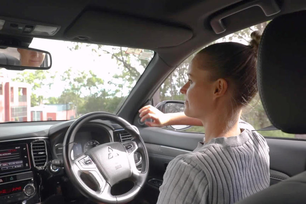 Member for Northern Victoria Gaelle Broad is calling for the P-plate age to be dropped to 17.