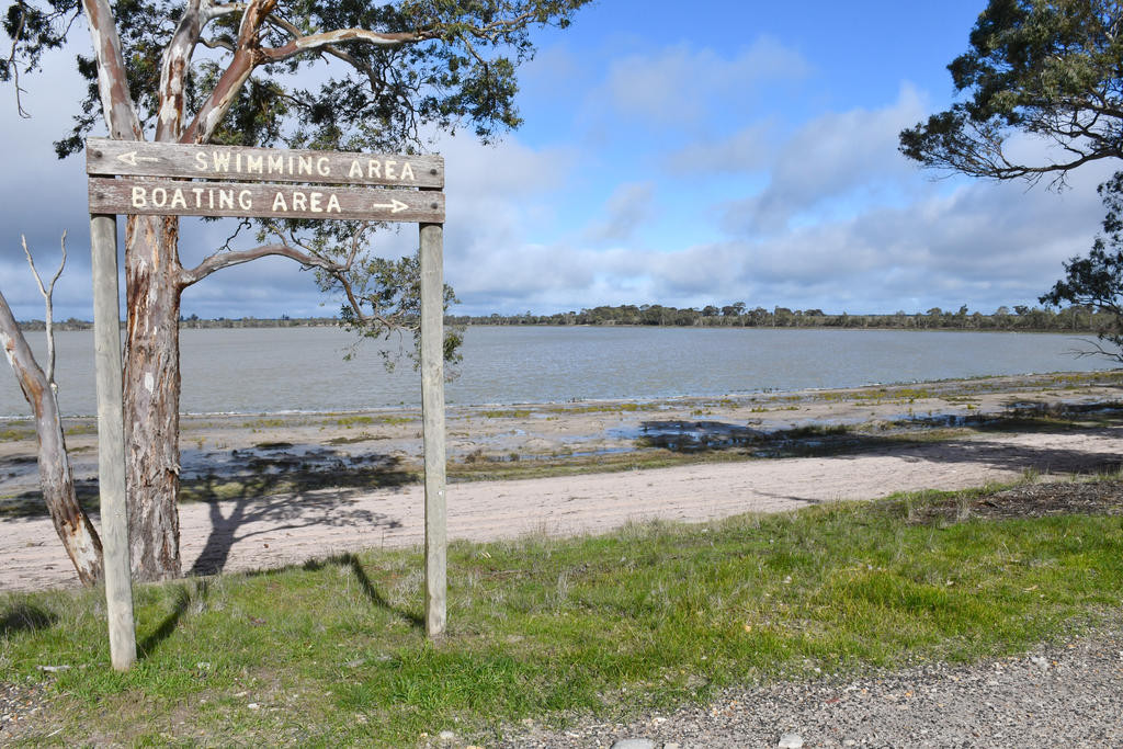 Green Lake remains closed to all recreational water-based activities after testing confirmed the ongoing presence of toxic blue-green algae.