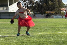 Zayden aims as he prepares to throw the discus.
