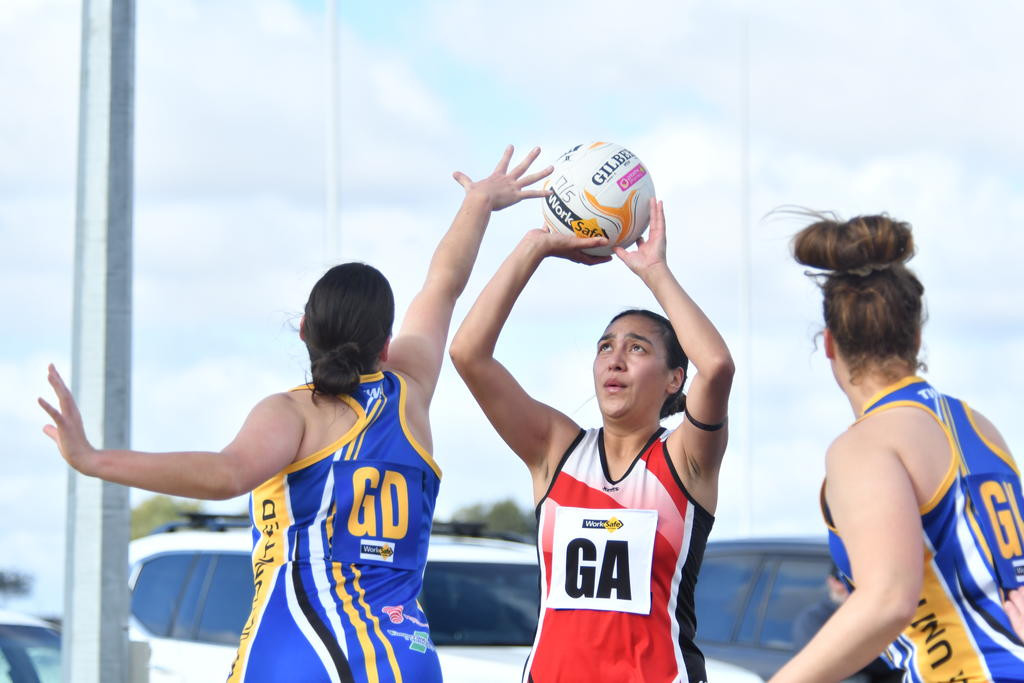 Edenhope's Mereana Crawford goes for goal.