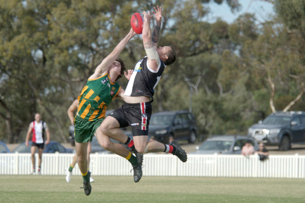Horsham Saints coach, Ben Knott, is calling for his players to be strong around the contest this week, like Nathan Koenig was when he lined up against his Dimboola opposition in Evan Hunter recently.