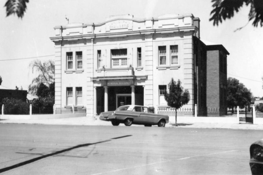 Jeparit Soldiers’ and Citizens’ Memorial Hall proudly celebrates its 100 years as a centre of community life and history.