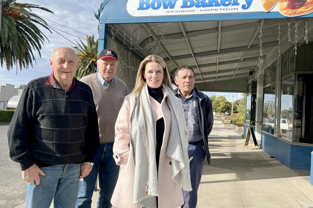 Rainbow locals Graeme Smith, Peter Solly and David Stasinowsky discussed community issues with the Shadow Minister for Agriculture Emma Kealy (Centre) during her pop-up office visit to Bow Bakery on Thursday, June 5.