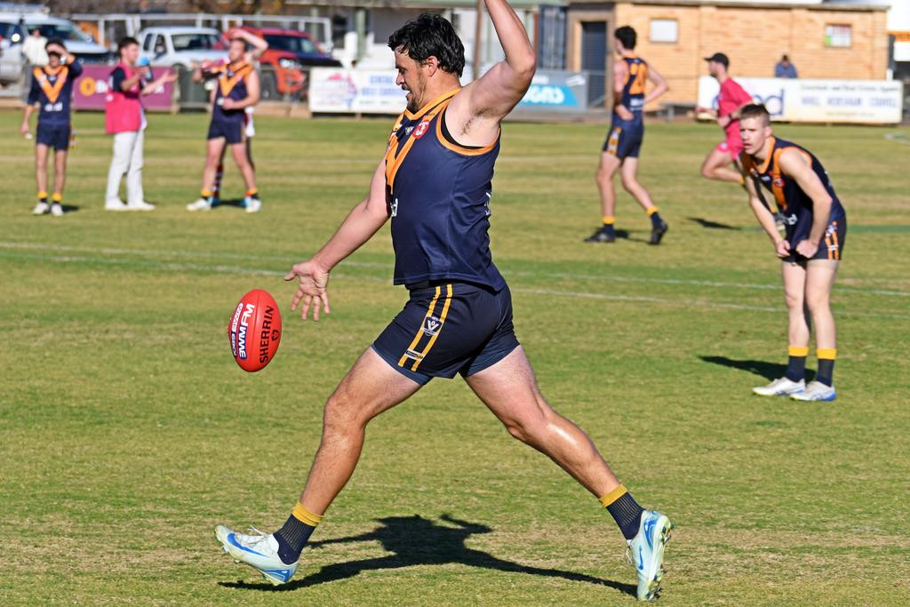 After a loss to Ararat at home, Nhill will look to return to the winners' circle against Horsham Saints.