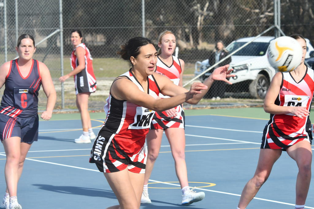 Edenhope-Apsley's Mereana Crawford sent a ball into the shooting circle.