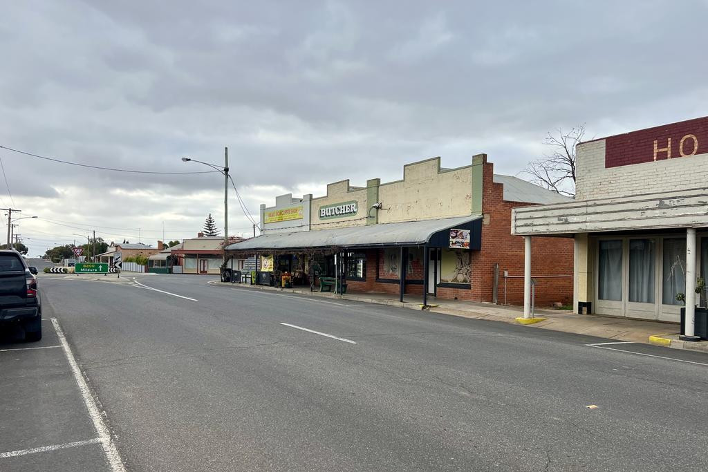 Local papers such as The Hopetoun Courier embody democracy by earning trust and connecting with their communities.