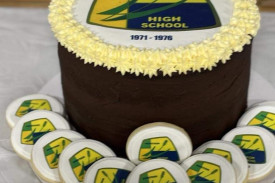 The cake was made by Gwen for the reunion.