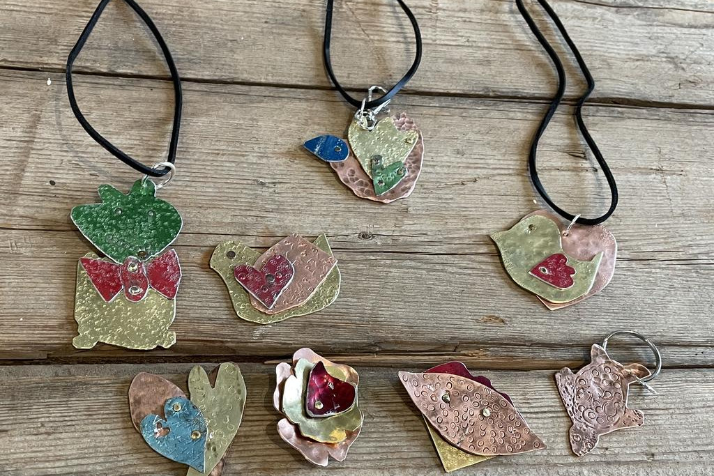 Finished jewellery work by participants of the metal workshop on July 13.