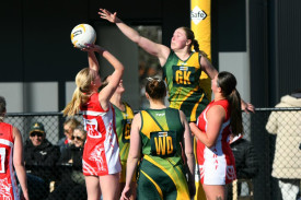 Ararat’s Maggie Astbury does her best not to be distracted by Dimboola’s Bridget Dorrington.