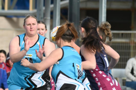 Bronte Eckermann and Veronica Hateley display great teamwork.