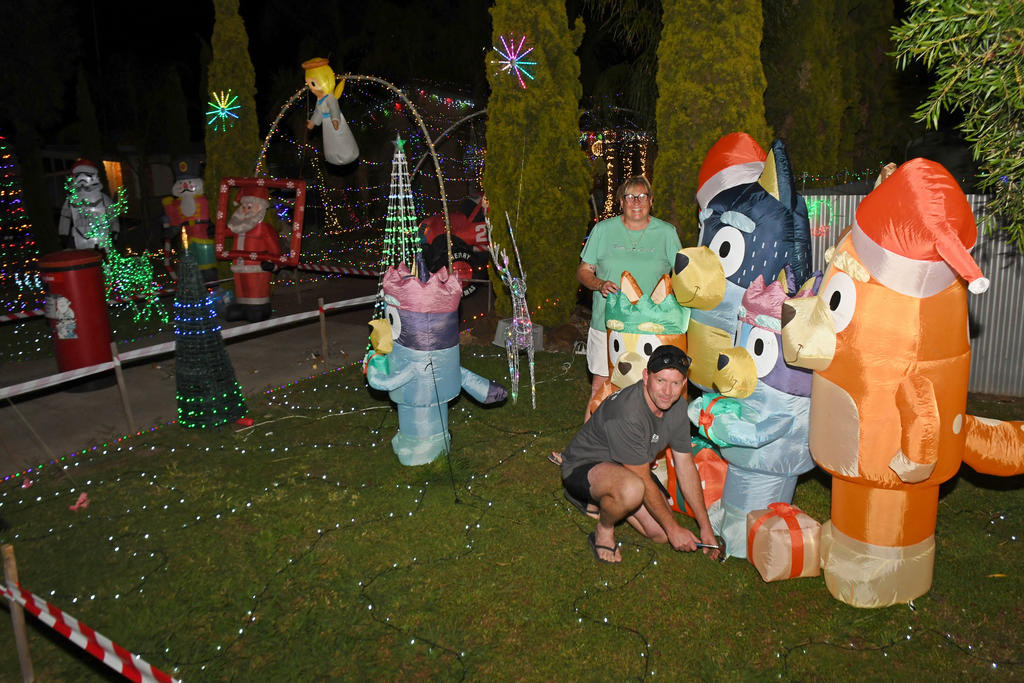 The festive spirit has arrived at Clinton and Tennille Jonasson's family home, with their Christmas lights display featuring Bluey.