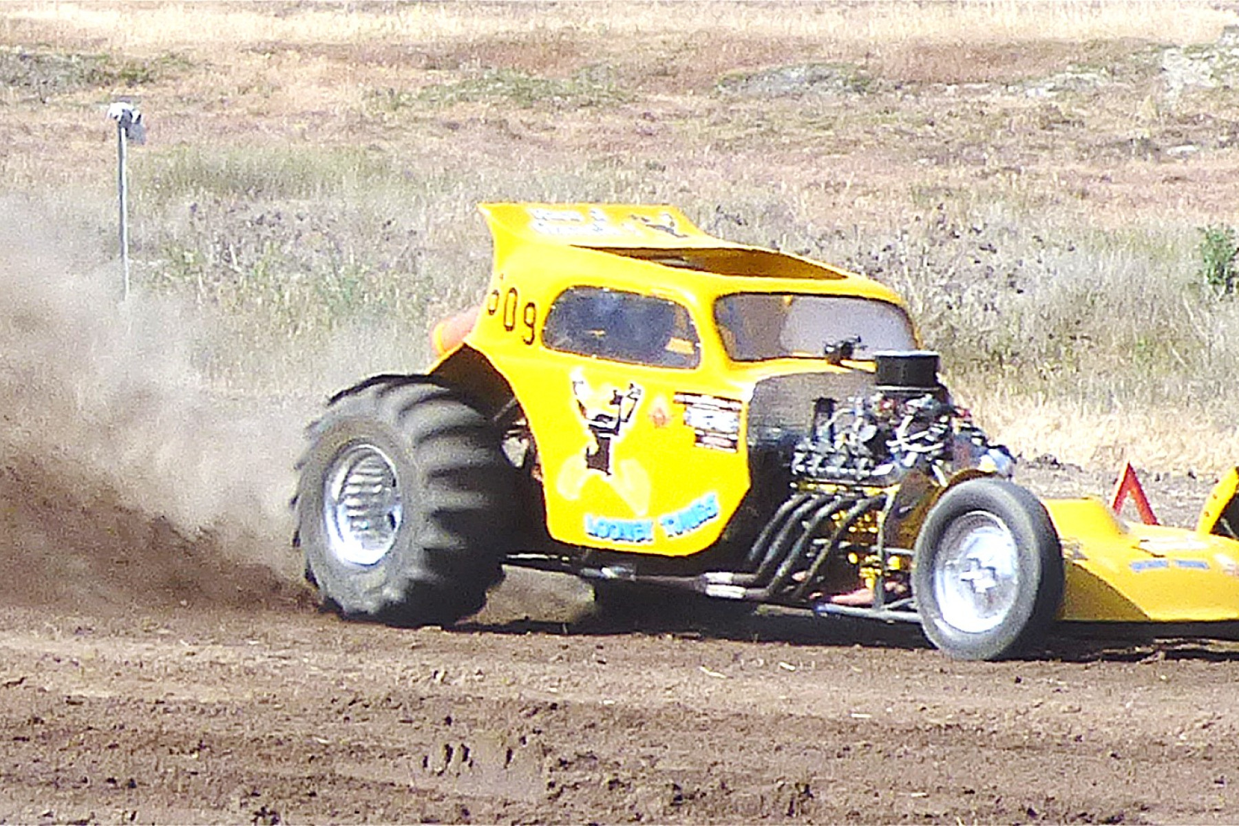 LAUNCH: Taylors Lake 2019 Buggy class winner, Scott Murray launches off the line with his nitrous-fuelled, LS-V8-powered buggy. Murray will be one of more that 50 entries from all over the eastern states competing again this weekend in the Sand Drags.