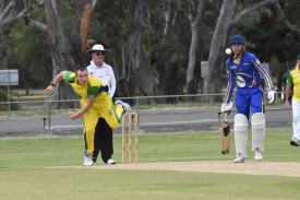 Blackheath Dimboola’s Sam Polack bowling against Lubeck Murtoa.