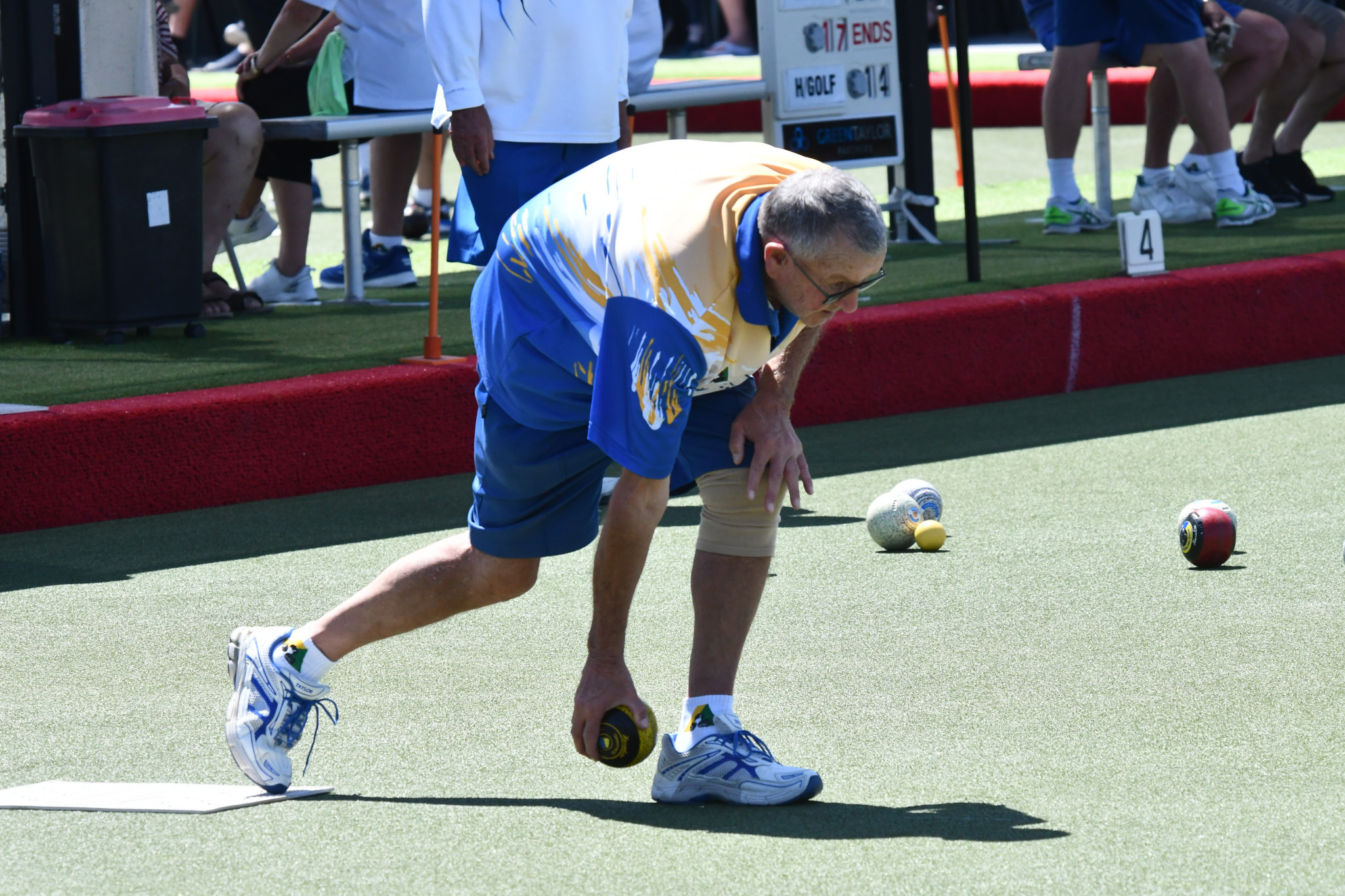 Jeff Fritsch bowls for Nhill in their Division Two match against Horsham Golf. His rink won 36-9. PHOTO: CHRIS GRAETZ