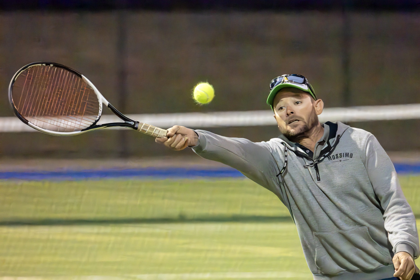 Antwerp's Chris Avery reaches for a ball. PHOTO: ANDREW BERTULEIT