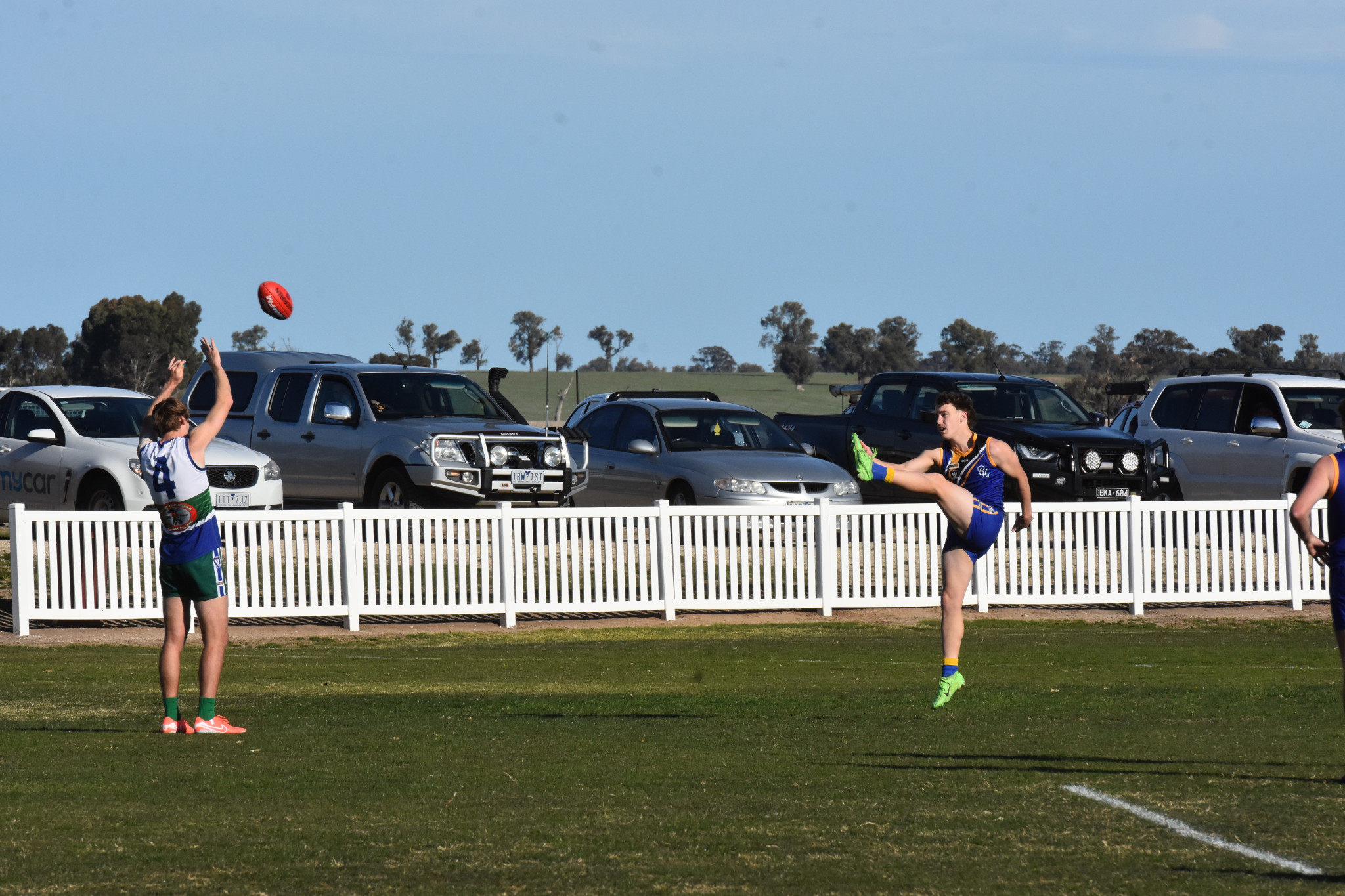 Natimuk's William Taylor kicks for goal.