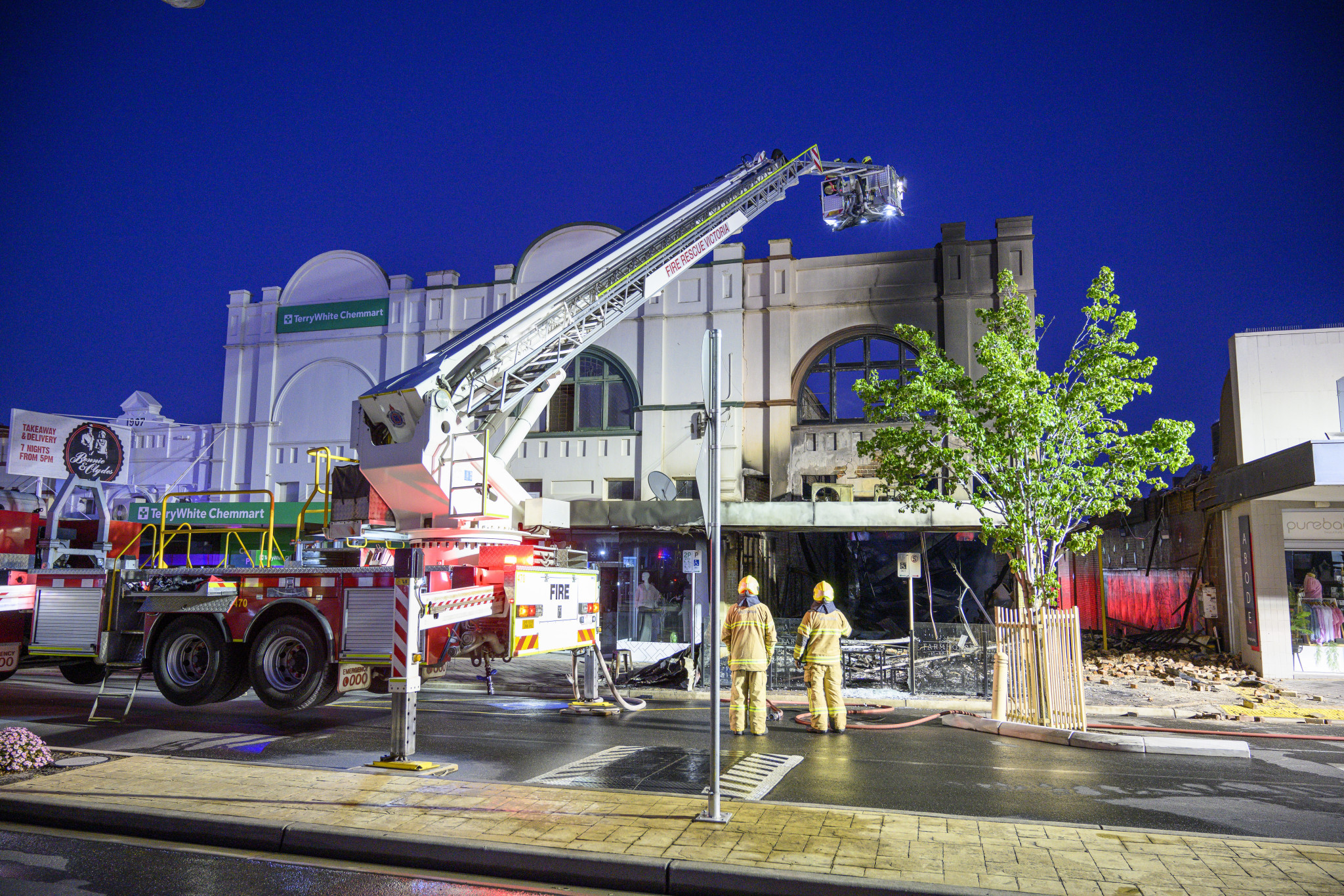 Horsham's Farmhouse Providore and Cafe went up in flames early this morning. Photo: ROBIN WEBB