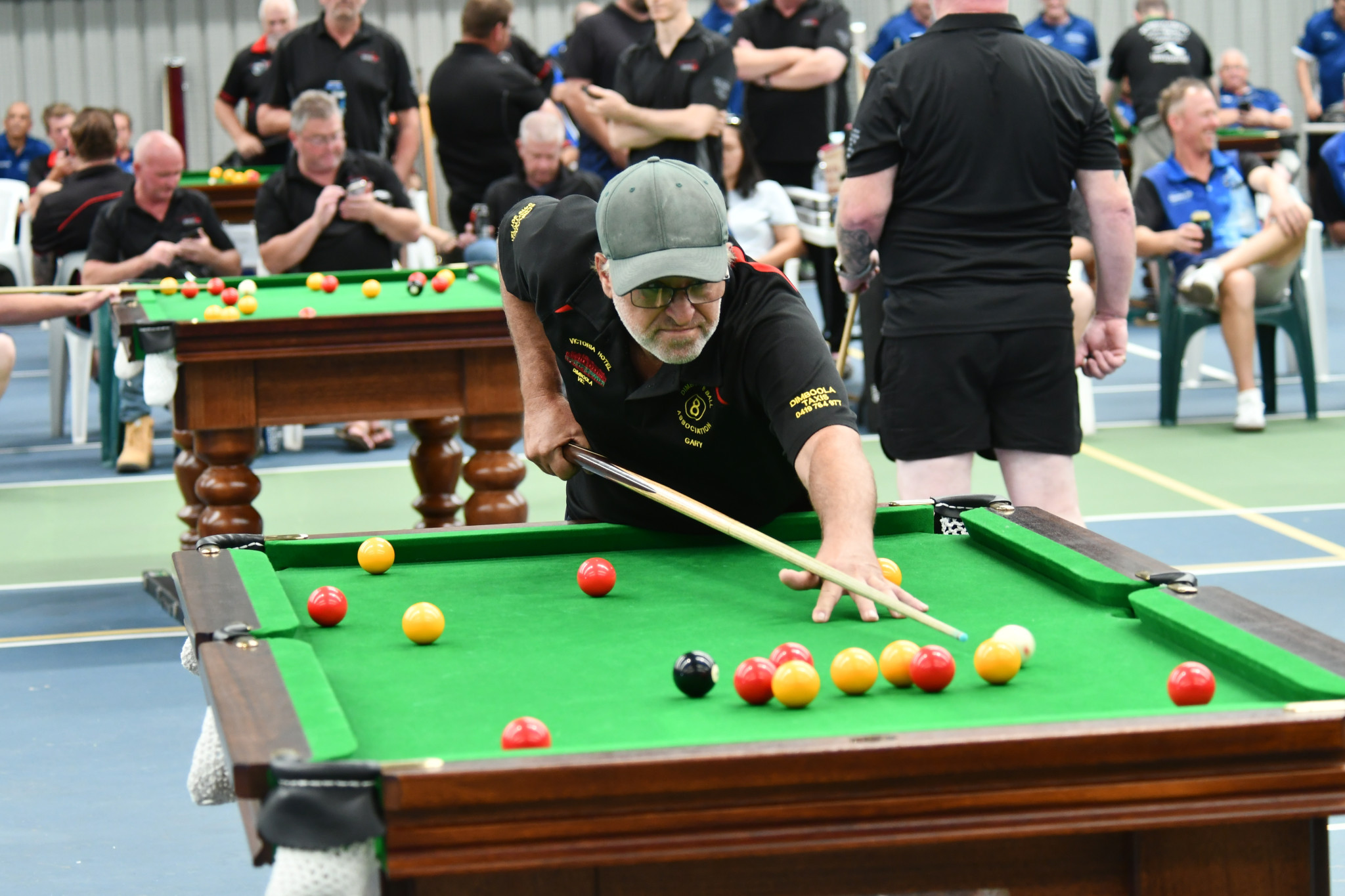 Dimboola's Gary Miller lines up a shot. PHOTO: CHRIS GRAETZ