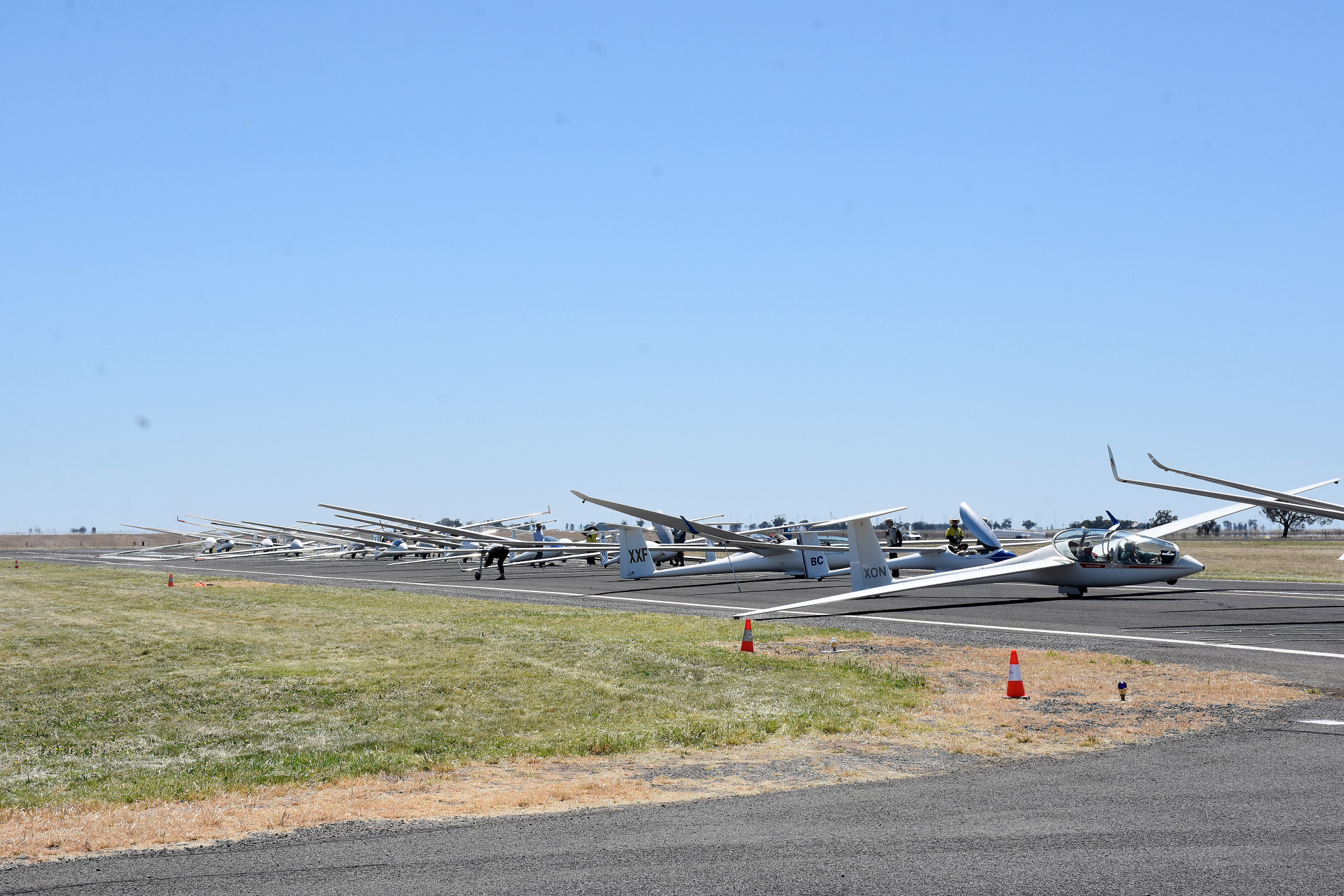 Gliders will be in the air over the Wimmera during the next two weeks. PHOTO: CHRIS GRAETZ