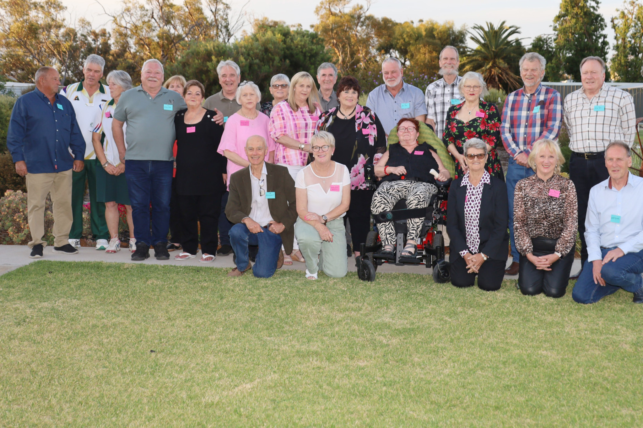 Denis Gould, Col Drendel, Ann Thomas, Garry Huff, Ann Keller, Jill Eckermann, Chris Sleep, Desma Naphine, Denise Schulz, Maureen Wilksch, Peter Thomas, Joan Solly, Ken Pitt, Jackie Orriss, Tony West, Kate Hutson, Graeme Allan and Greg Watt. Kneeling - Kelvin Gebert, Carol Gebert, Lola Sleep, Janet Melrose and Geoff McIntosh.