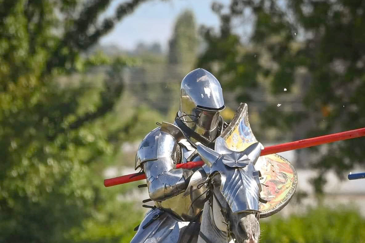 Cliff and Renae Marisma will demonstrate the art of jousting in Jeparit this Sunday.