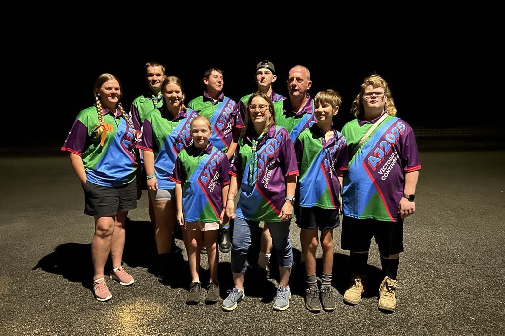 Ten Wimmera participants from Horsham, Rainbow, and Warracknabeal waiting for the bus to Queensland at 4:30 am.