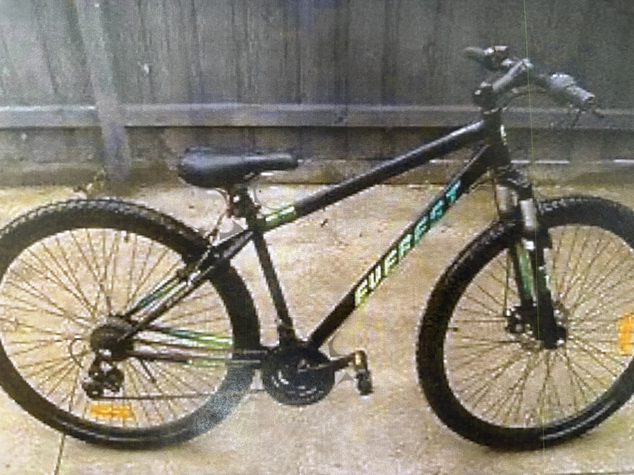 The stolen bike looks like this one.