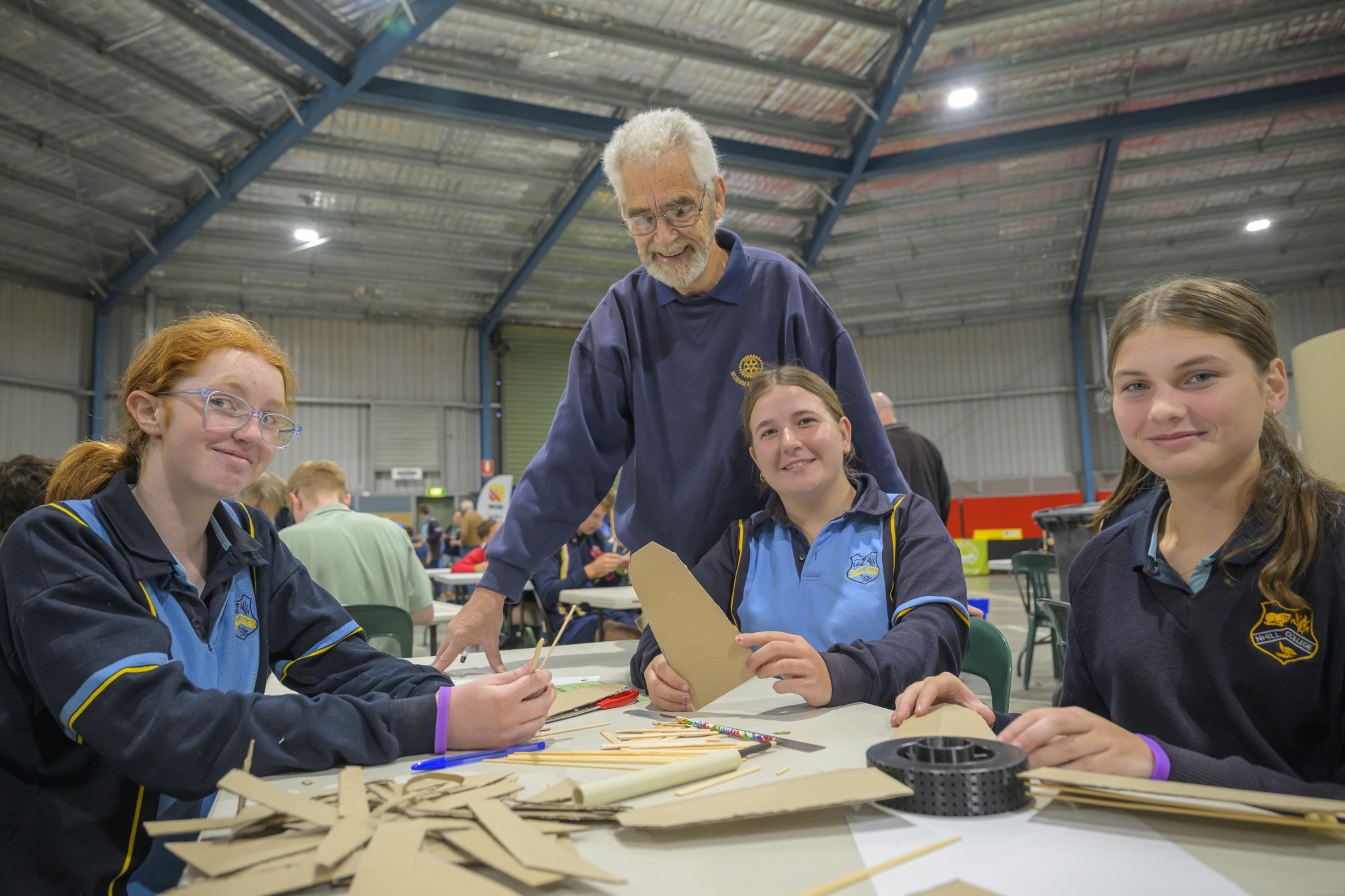 Charlotte Sidebottom (Nhill College) , Terry Harris (President Rotary Club of Horsham East), Zalia Wilson and Lanie Clark are doing the wind turbine challenge.